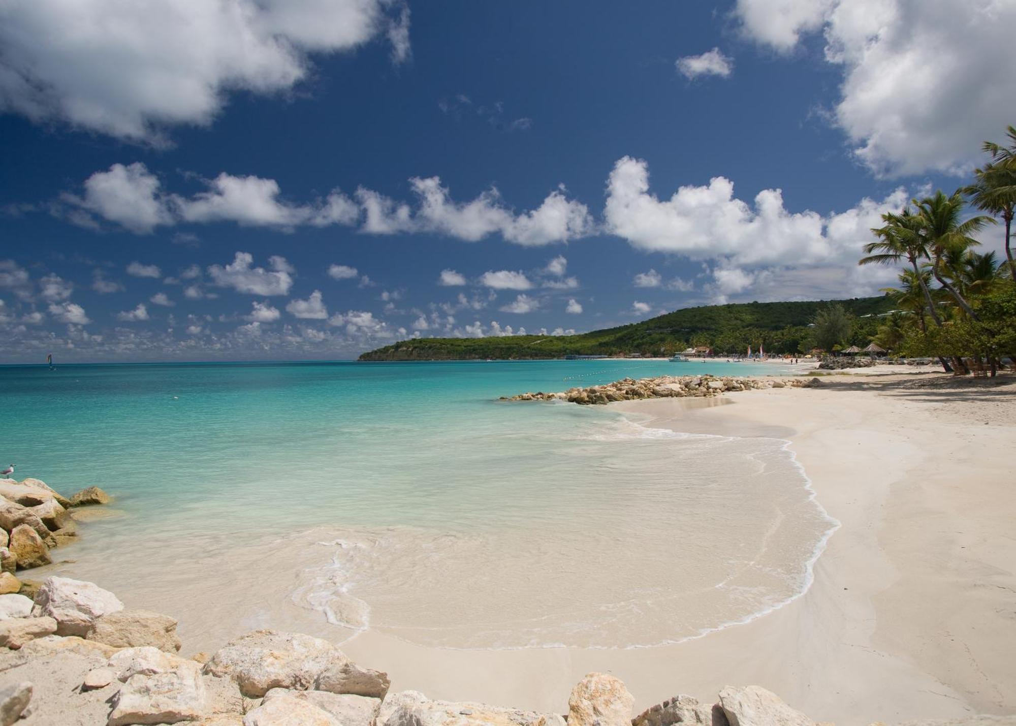 Buccaneer Beach Club Dickenson Bay エクステリア 写真